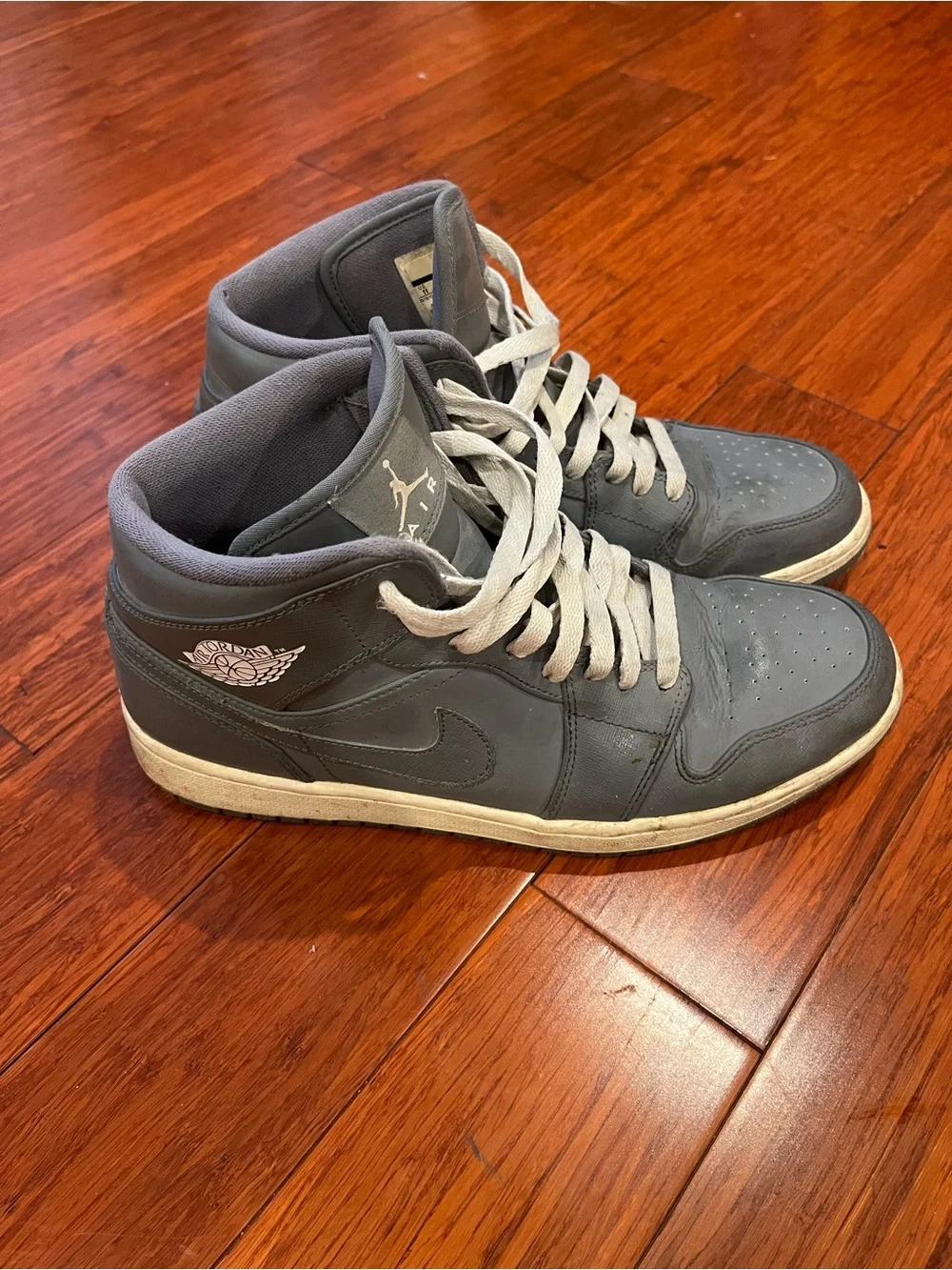 Nike Air Jordan Mid-Top Sneakers - Gray